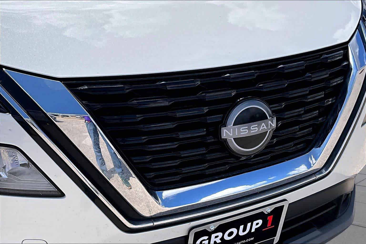 Used 2022 Nissan Rogue SV FWD image 30