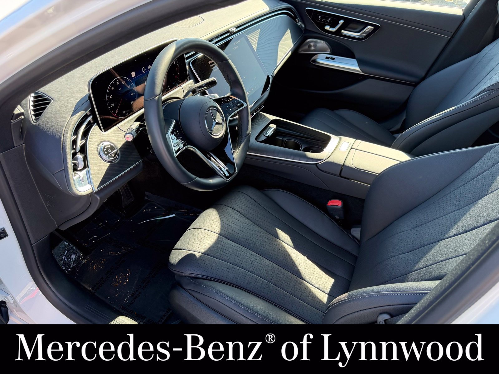 Used 2026 Mercedes-Benz E 350 4MATIC Sedan image 11