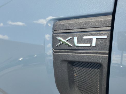 New 2025 Ford Maverick XLT w/ XLT Luxury Package image 8