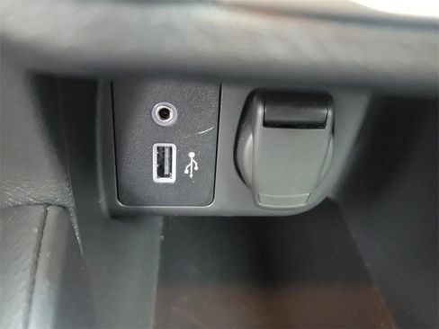 Used 2023 Nissan Versa SV image 30