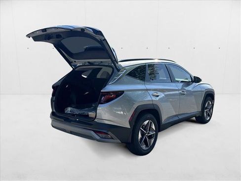 New 2026 Hyundai Tucson SEL image 2