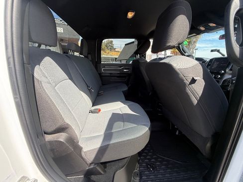 Used 2022 RAM 2500 Big Horn AWD/4WD image 19