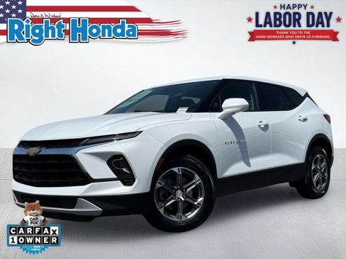 Used 2025 Chevrolet Blazer LT AWD/4WD image 1