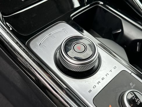 Certified 2023 Kia Sorento SX Prestige AWD/4WD image 33