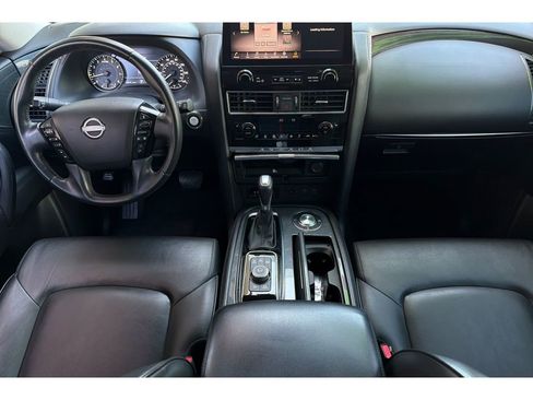Used 2021 Nissan Armada SV w/ SV Appearance Package RWD image 15