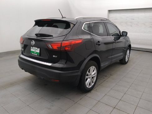 Used 2018 Nissan Rogue Sport SV w/ SV Technology Package FWD image 9