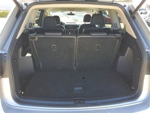 Used 2023 Volkswagen Atlas SE image 36