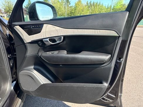 Used 2024 Volvo XC90 T8 Ultimate w/ Protection Package Premier AWD/4WD image 29