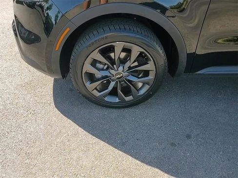 Certified 2022 Kia Sorento X-Line EX image 7