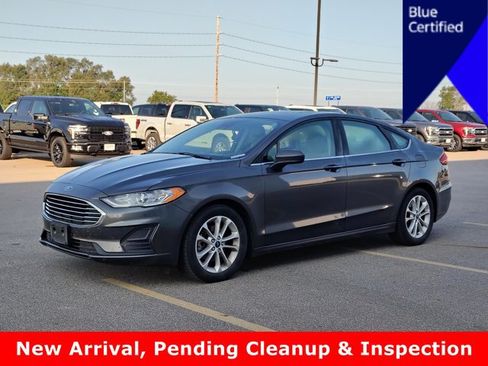 Certified 2019 Ford Fusion SE FWD image 1