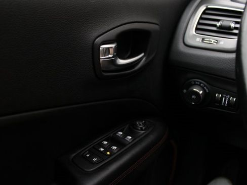 Used 2020 Jeep Compass Trailhawk image 20