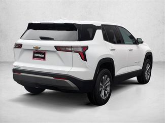 New 2026 Chevrolet Equinox LT w/ Convenience Package II video 2