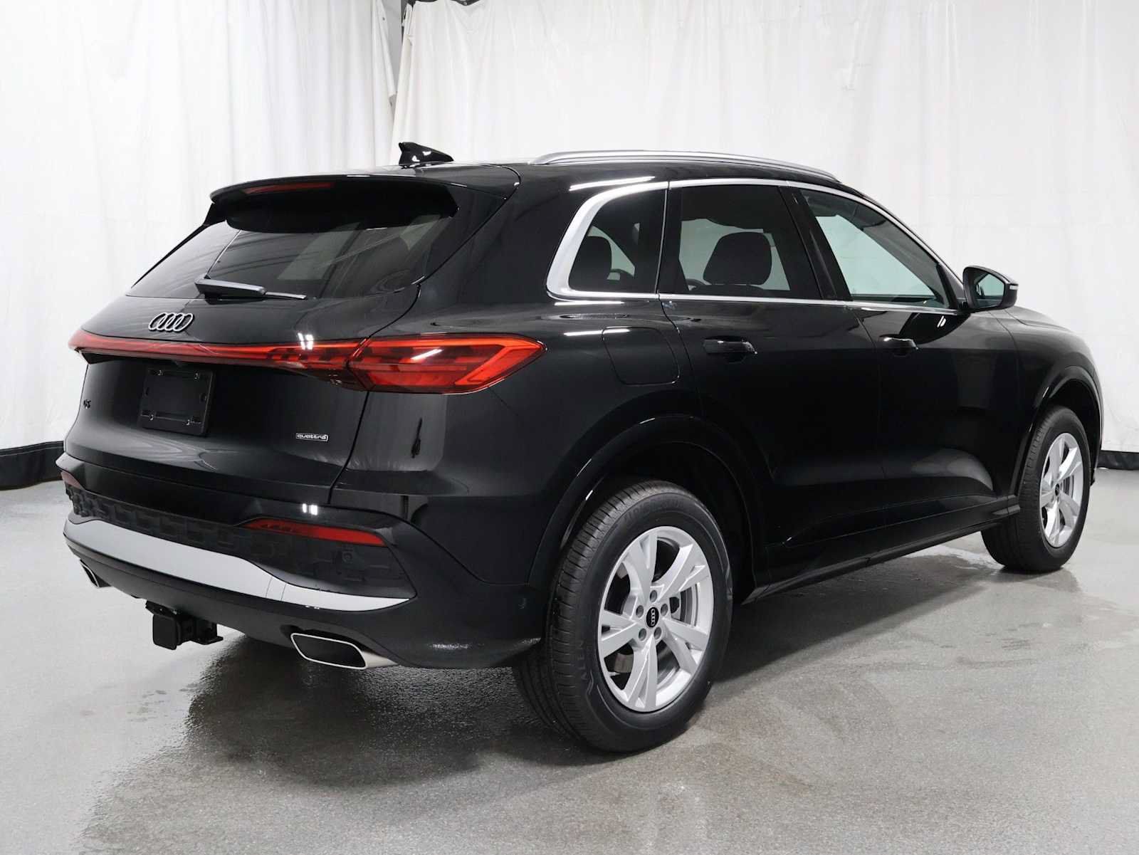 New 2026 Audi Q5 Premium AWD/4WD image 9
