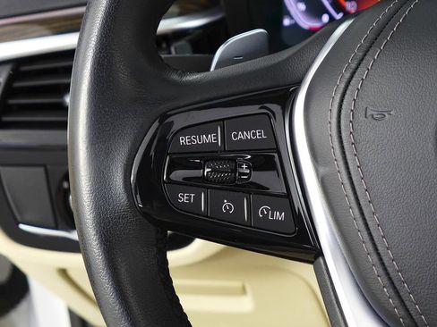 Certified 2023 BMW 530i 530i w/ Convenience Package image 29