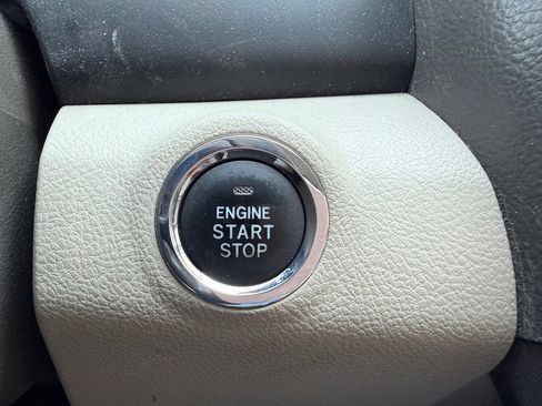 Used 2010 Toyota Camry FWD image 10