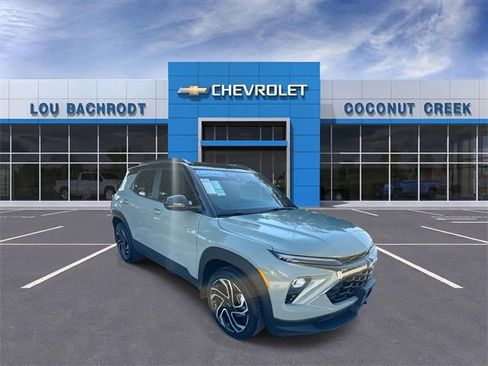 Used 2024 Chevrolet TrailBlazer RS w/ Convenience Package image 2