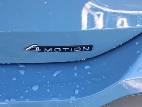 New 2026 Volkswagen Tiguan SE image 18