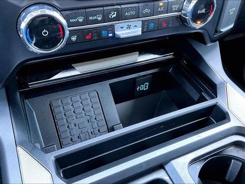 Used 2024 Ford F250 Lariat w/ Chrome Package image 17