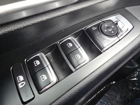 Used 2024 Kia Telluride S w/ S Sunroof Package image 24