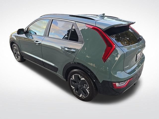 Used 2023 Kia Niro Wave w/ Wave Preserve Package FWD image 3