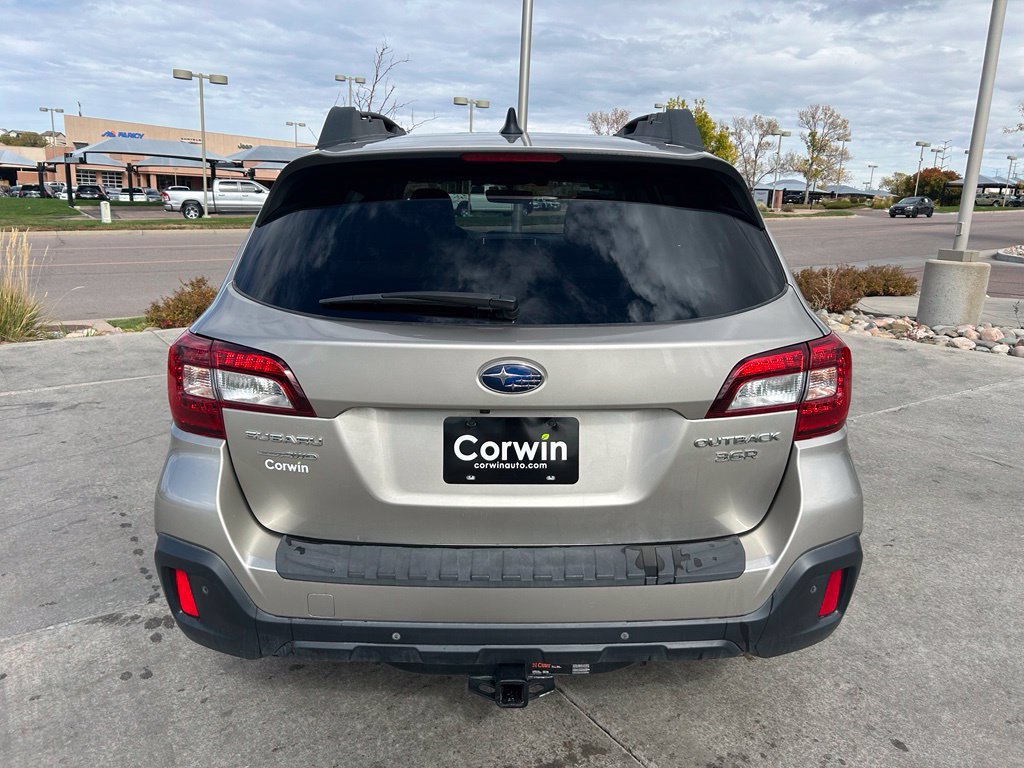 Used 2019 Subaru Outback 3.6R Limited w/ Popular Package #2 AWD/4WD image 7