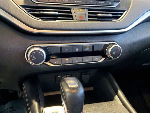 Used 2022 Nissan Altima 2.5 SR image 31