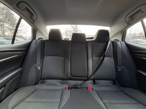 Used 2025 Toyota Camry LE image 43