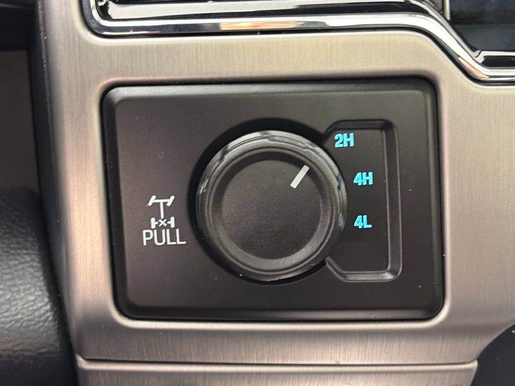Used 2022 Ford F350 Platinum w/ Tremor Off-Road Package AWD/4WD image 23