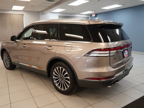 Used 2020 Lincoln Aviator Reserve w/ Equipment Group 201A image 12