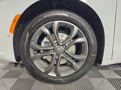 New 2026 Chrysler Pacifica Select image 10