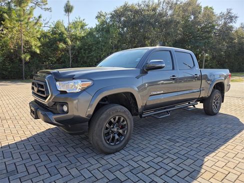 Used 2023 Toyota Tacoma SR5 image 3