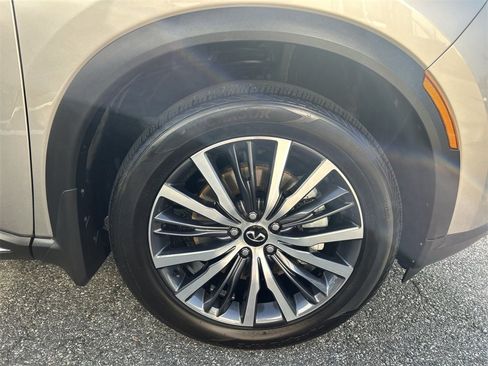 Certified 2024 INFINITI QX60 Autograph w/ Cargo Package image 13