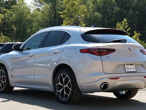 Used 2020 Alfa Romeo Stelvio Ti w/ Active Blind Spot Package image 17