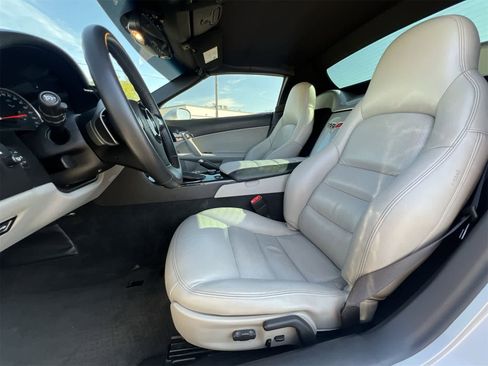 Used 2010 Chevrolet Corvette Convertible w/ Preferred Equipment Group image 18