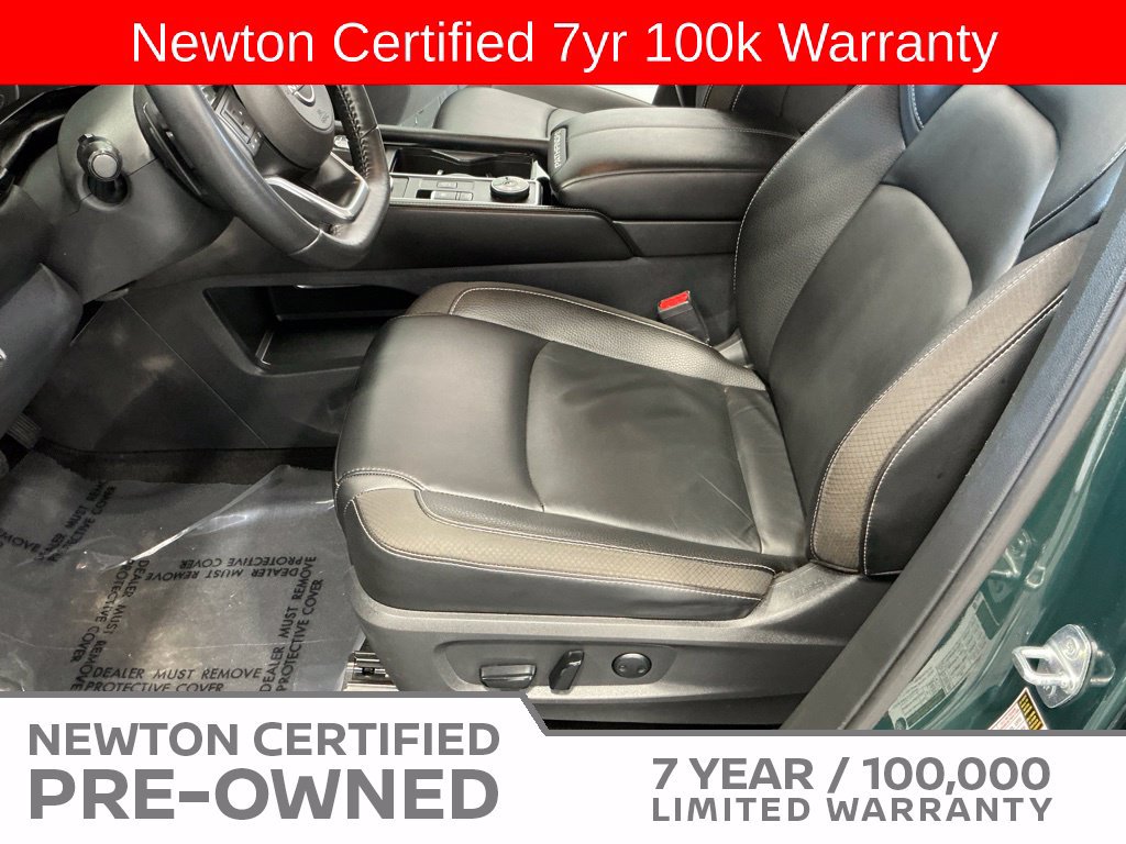 Used 2023 Nissan Pathfinder SL AWD/4WD image 16