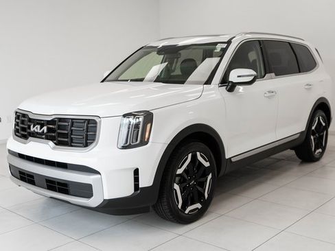 Used 2023 Kia Telluride S w/ S Sunroof Package image 6