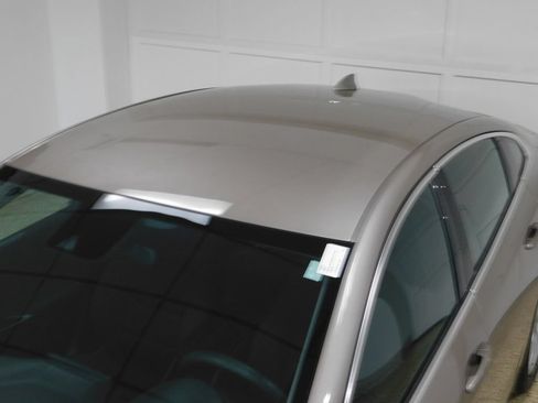 Used 2023 Chevrolet Malibu LT FWD image 20