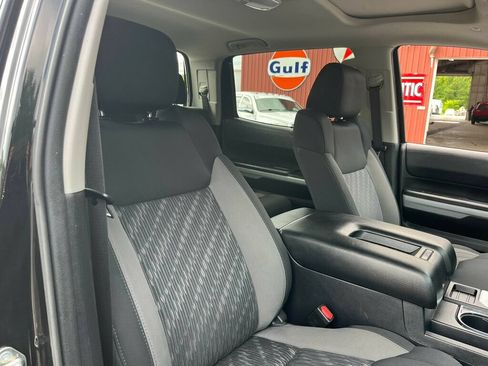 Used 2019 Toyota Tundra SR5 AWD/4WD image 38