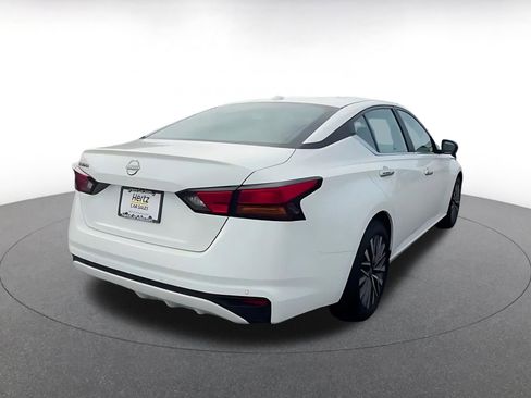 Used 2025 Nissan Altima 2.5 SV image 14