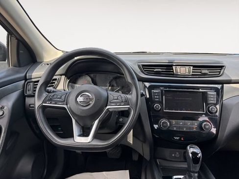 Used 2019 Nissan Rogue Sport S w/ Appearance Package AWD/4WD image 12