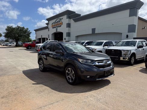 Used 2017 Honda CR-V EX image 2
