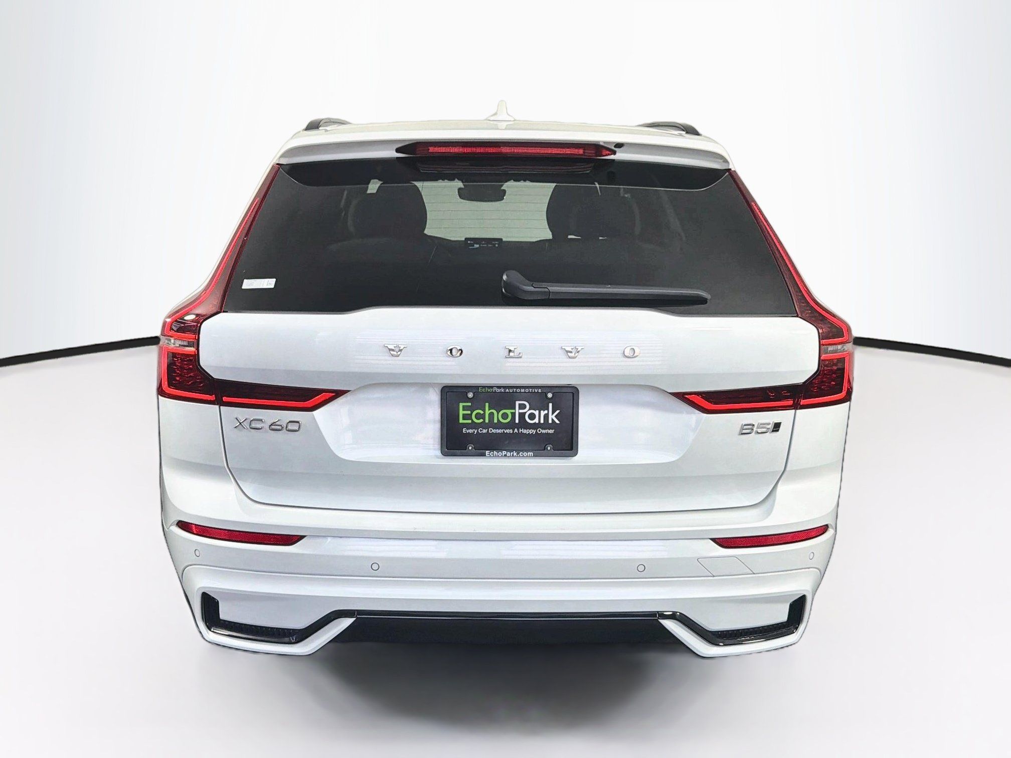 Used 2026 Volvo XC60 B5 Plus AWD/4WD image 7
