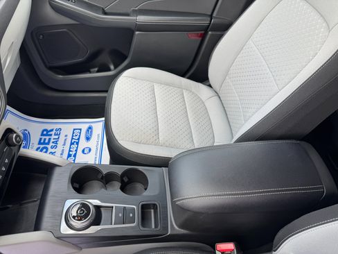 Used 2023 Ford Escape Active w/ Tech Pack #2 image 17