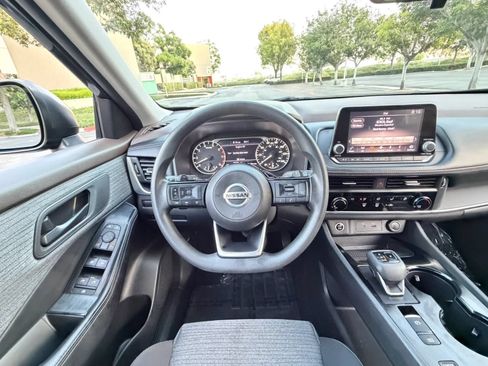 Used 2021 Nissan Rogue S FWD image 15