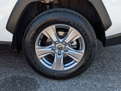 Used 2025 Toyota RAV4 XLE w/ Convenience Package image 24