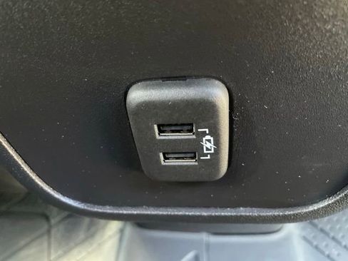 Used 2024 Chevrolet Equinox LT w/ LPO, Floor Liner Package FWD image 37