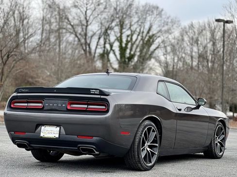 Used 2018 Dodge Challenger R/T Scat Pack w/ Leather Interior Group image 5