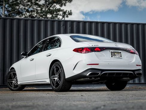 New 2026 Mercedes-Benz E 350 4MATIC Sedan image 2