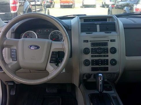 Used 2011 Ford Escape 4WD Hybrid image 10