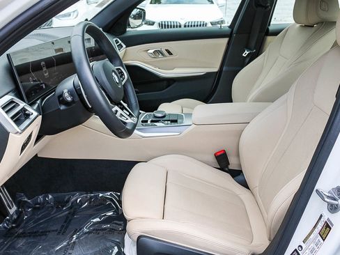 Certified 2025 BMW 330i xDrive Sedan w/ M Sport Package AWD/4WD image 17